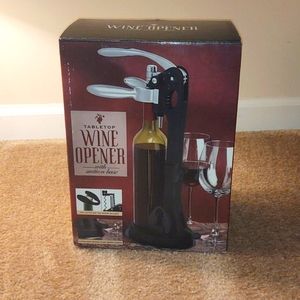 NWT tabletop wine opener w/ suction base